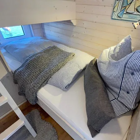 Botel Hausboot Lumme - Huus &