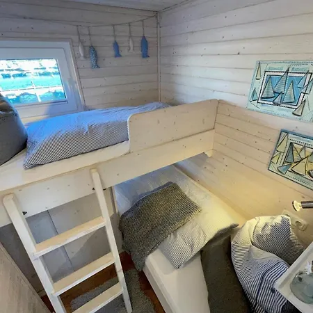 Botel Hausboot Lumme - Huus & *