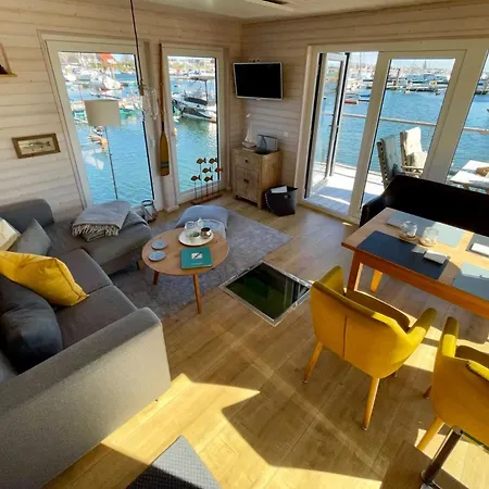 Botel Hausboot Lumme - Huus & Großenbrode